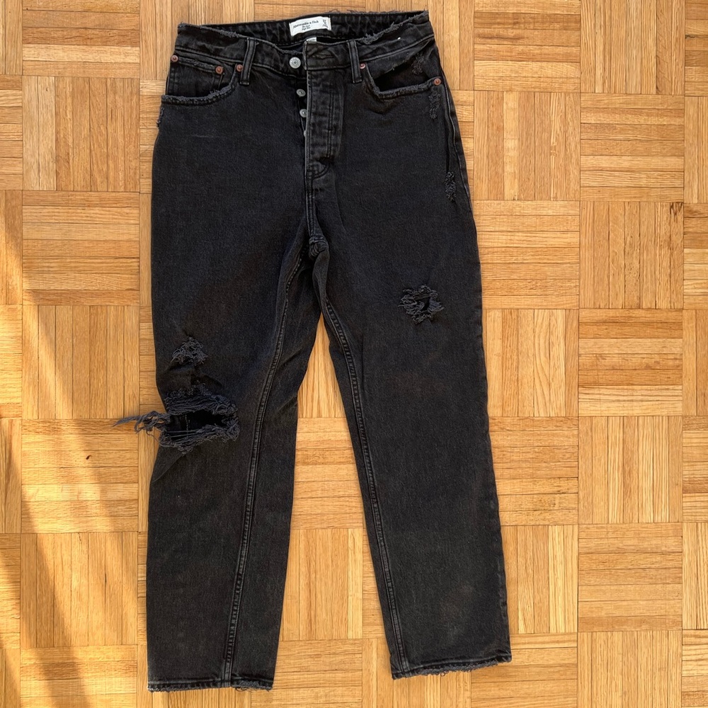 Abercrombie & Fitch Curve Love High Rise  Jeans in Ripped Black Wash